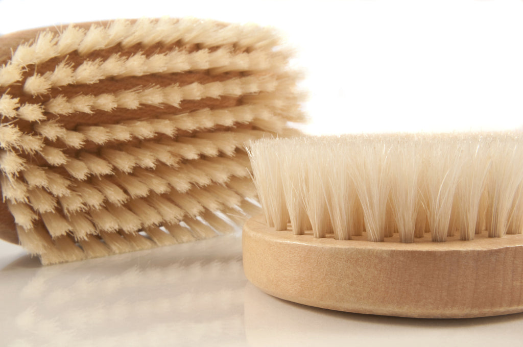 Why You Should Be Dry Body Brushing And The Health and Beauty Benefits